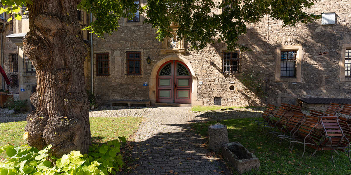 Interner Verweis: Aktuelle Veranstaltungen und Angebote im Erfurter Volkskundemuseum